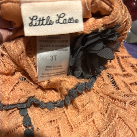 EUG Little Lass| ✨🤗Chevron Orange/Peach Top and Gray Floral💕💐🌸 Leggings - Picture 2 of 12